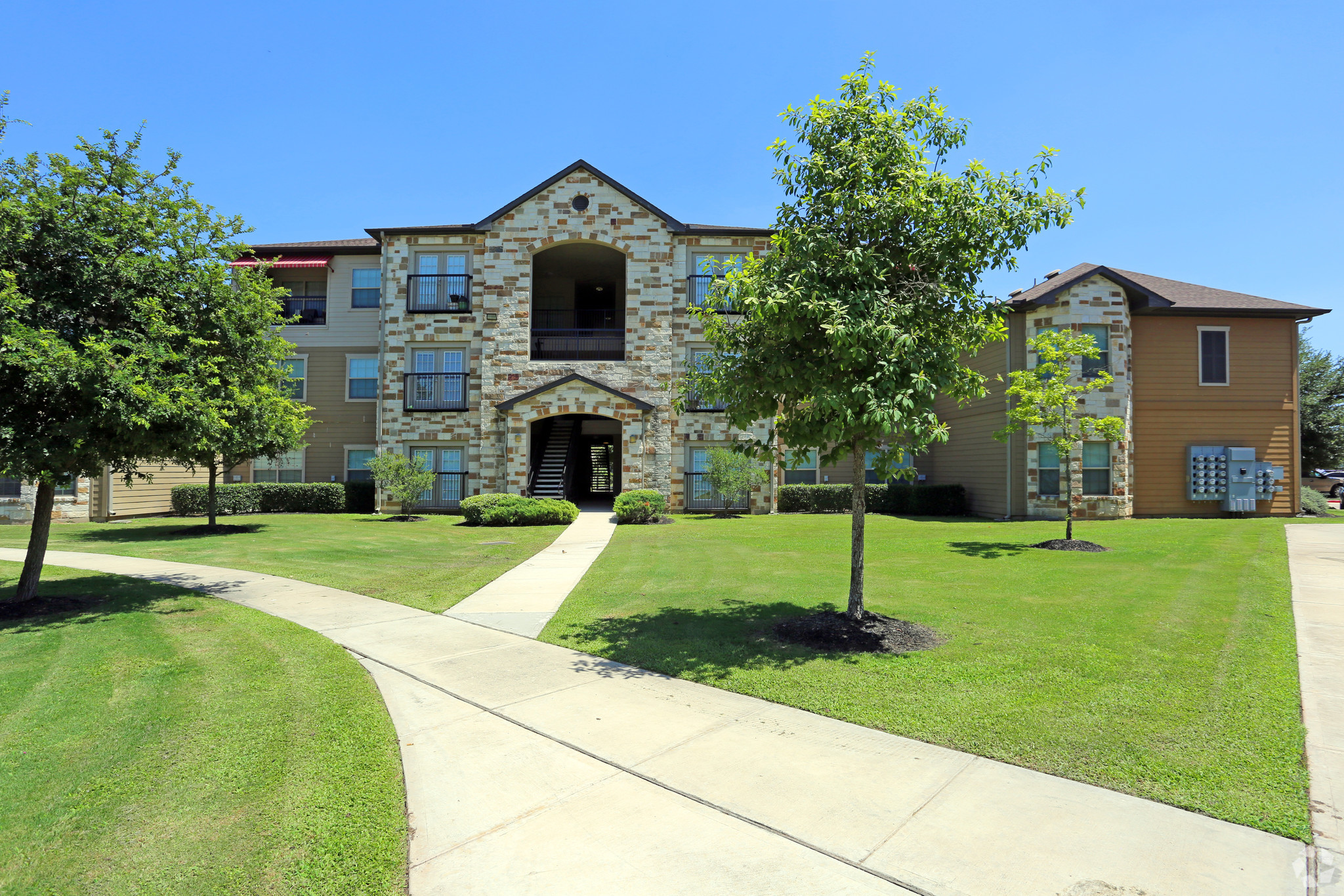 Selma Apartments | Lookout Hollow | Apartments Selma, TX